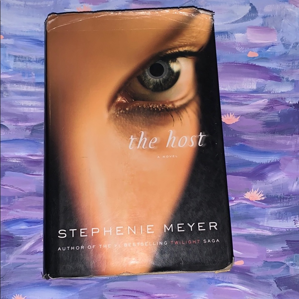 THE HOST BY STEPHENIE MEYER